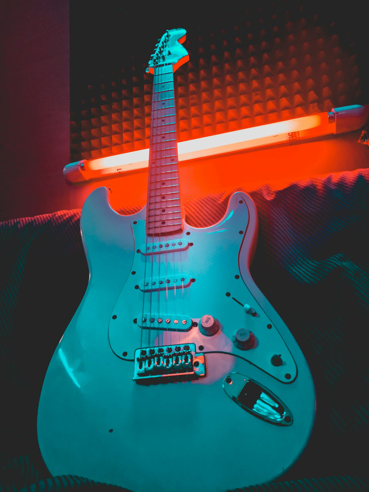 ESP LTD MH-1000 (illustrative photo)